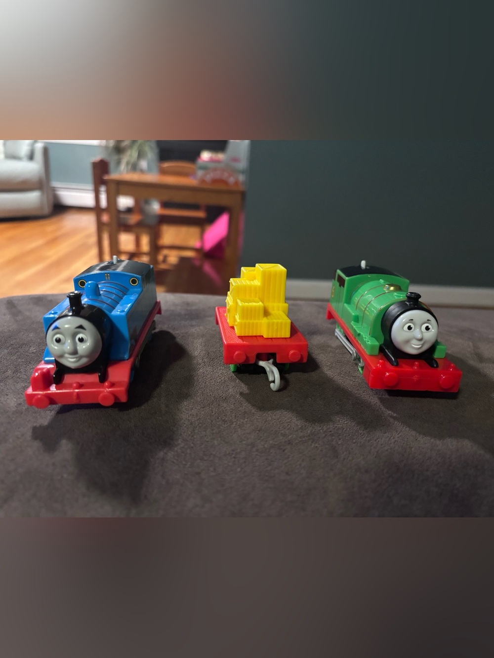 Thomas & Friends Blue & Green Engine Set with Red Flatbeds and Yellow Cargo